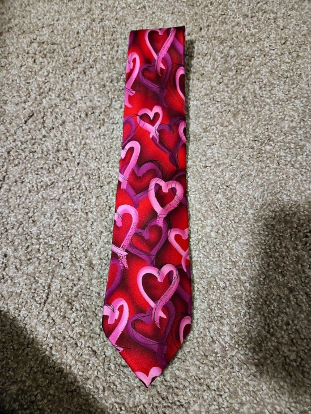 J. Garcia Lust Collection Fifty-Five Abstract Heart Print Tie in Red & Pink